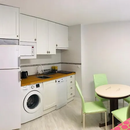 Mirando A La Catedral Desde Plaza Vega Lägenhet Burgo