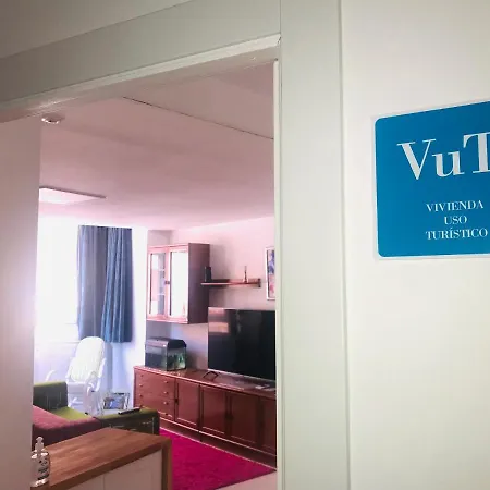 Mirando A La Catedral Desde Plaza Vega Lägenhet *