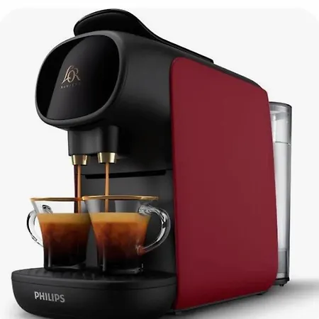 Mirando A La Catedral Desde Plaza Vega