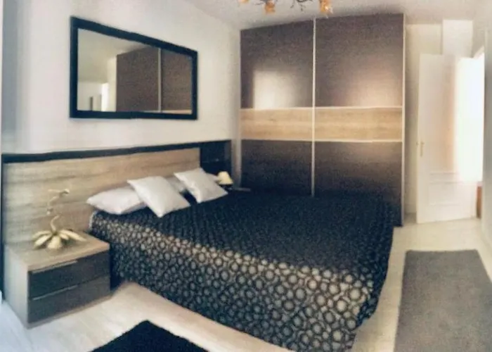 公寓 Mirando A La Catedral Desde Plaza Vega