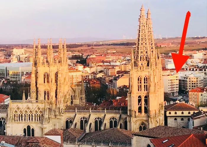 Mirando A La Catedral Desde Plaza Vega 公寓 Burgo