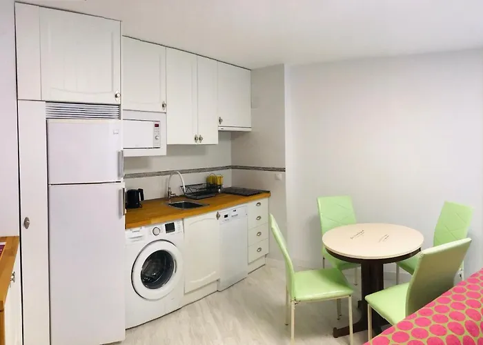 Mirando A La Catedral Desde Plaza Vega アパート Burgo